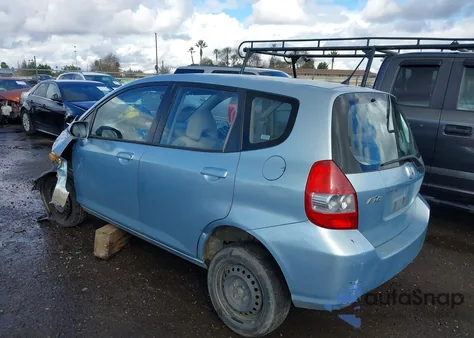 2007 Honda Fit из США, поврежденный, VIN JHMGD384X7S037694